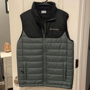 Columbia mens Vest size Small